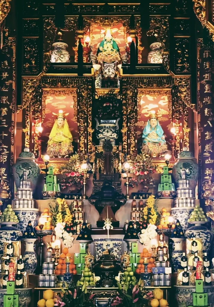 Tam Toa Son Trang tuong 1.jpeg (823 kB)
